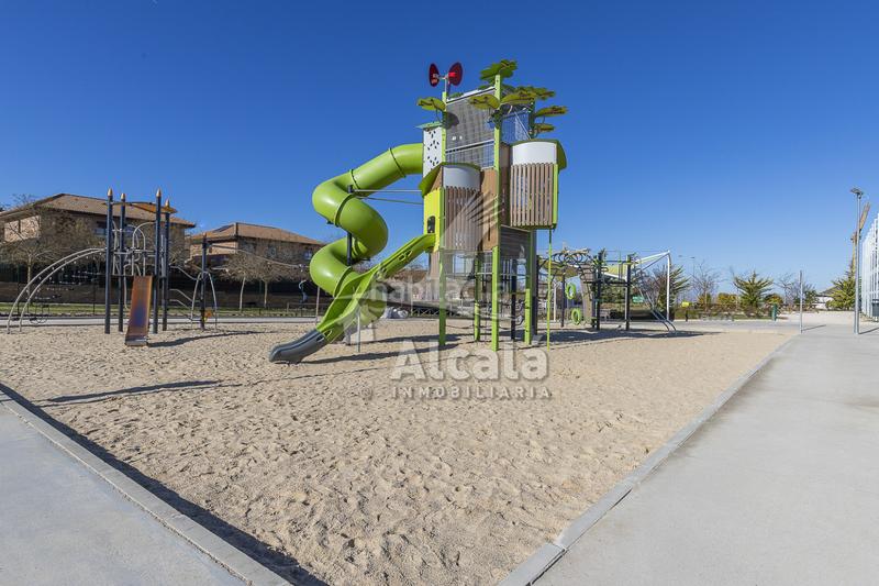 Foto d734a921-7a63-4317-98c3-55399aa91d1e. Etagenwohnung mit heizung parking in Villalbilla pueblo Villalbilla