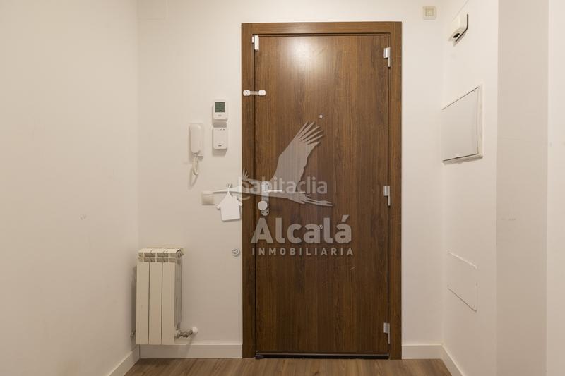 Foto e0d20bff-cb23-49ef-aa65-be2c159888d4. Etagenwohnung mit heizung parking in Villalbilla pueblo Villalbilla