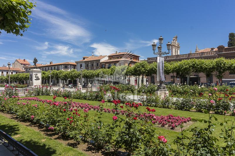 Foto b0c1c0dc-c08b-46da-b4f3-fb61ebcd9dd9. Appartamento con riscaldamento in Reyes Católicos Alcalá de Henares
