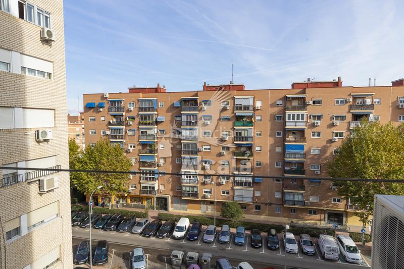 Foto e7b90ddc-92eb-4168-9cae-aa2143ca5345. Appartamento con riscaldamento in Reyes Católicos Alcalá de Henares