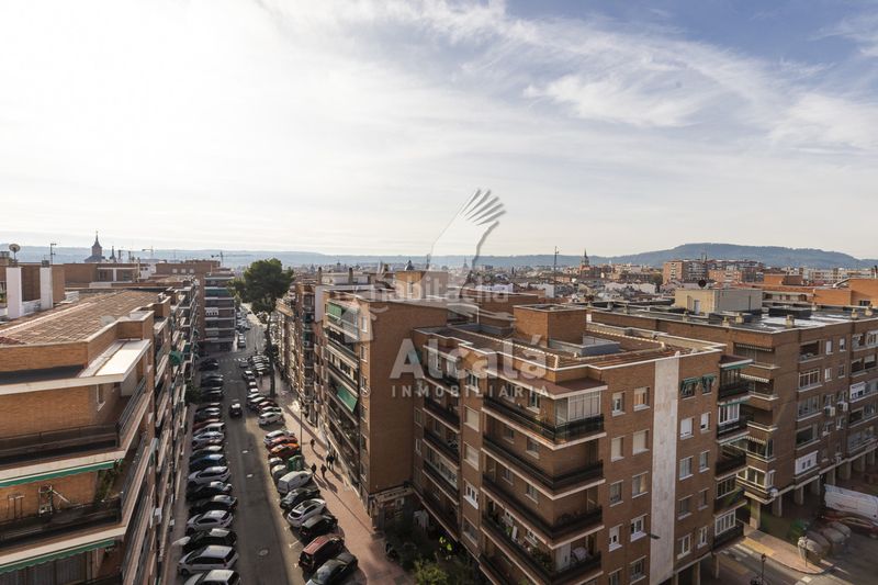 Foto fa289ac0-1b0e-4dfa-8fdd-0f6571600e6f. Pis amb calefacció a Estación-Parque O´Donnell Alcalá de Henares