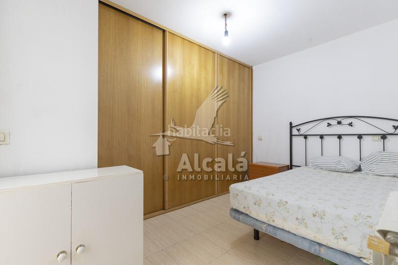 Foto 185b3811-0d8d-4572-be4c-5406417723f4. Casa adosado cerca del centro de galapagos en Galápagos