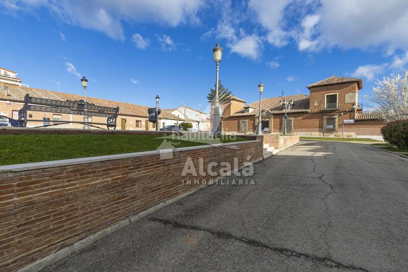 Foto 2e7a4328-de04-4dbd-8860-892f6c79e77b. Casa adosado cerca del centro de galapagos en Galápagos