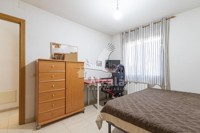 Foto 34adccf7-b011-4d5a-9b7e-2bbb97a5be46. Casa adosado cerca del centro de galapagos en Galápagos