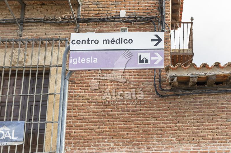 Foto 863d4290-92a4-4797-988e-5b691583c109. Casa adosado cerca del centro de galapagos en Galápagos