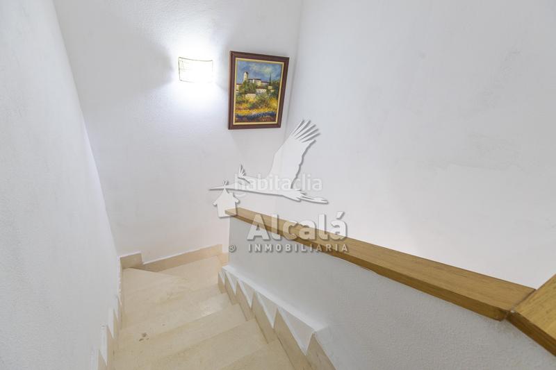 Foto cb363df0-0b90-4a57-bddb-9af5a983a366. Casa adosado cerca del centro de galapagos en Galápagos