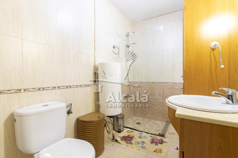 Foto df8373a0-d0c9-493d-99e9-eae347465ffd. Casa adosado cerca del centro de galapagos en Galápagos