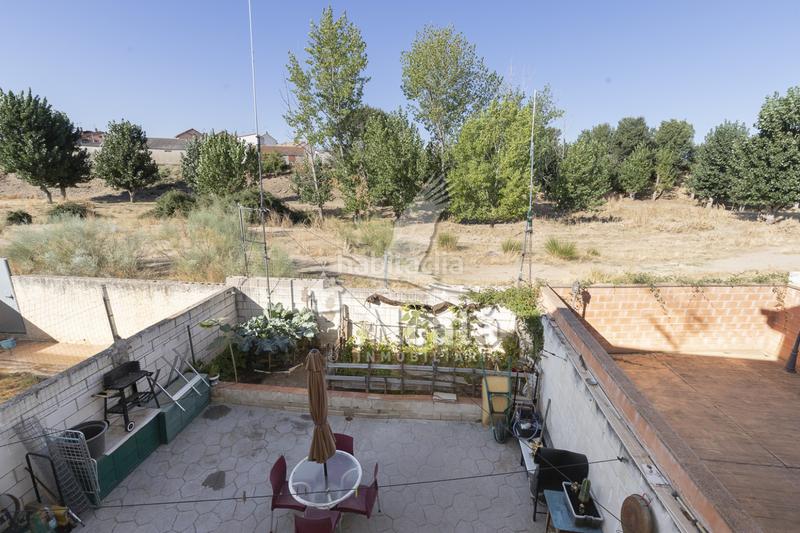 Foto f0f77bee-1291-4750-9e41-ca6003badebb. Casa adosado cerca del centro de galapagos en Galápagos