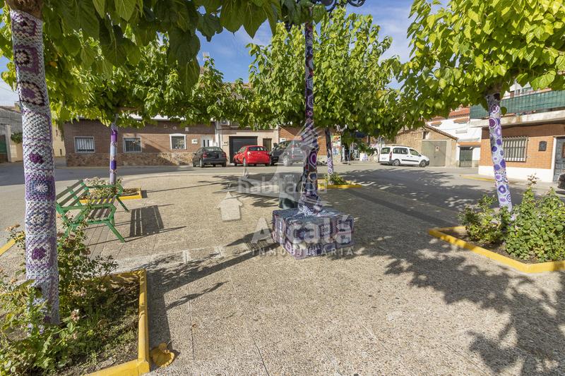 Foto f633e6ea-e912-489b-a2d5-8cfa3093145d. Casa adosado cerca del centro de galapagos en Galápagos