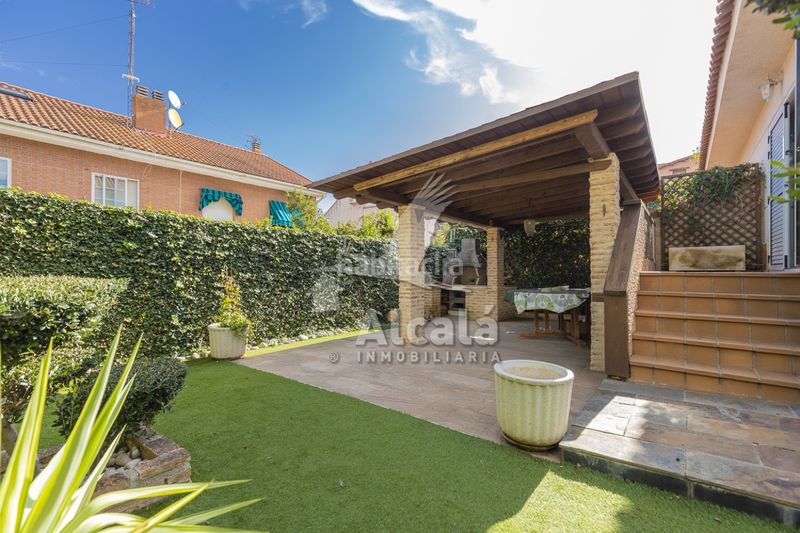 Foto 45f4abb3-535e-4377-9d43-937ea7375844. Casa amb calefacció a Loeches
