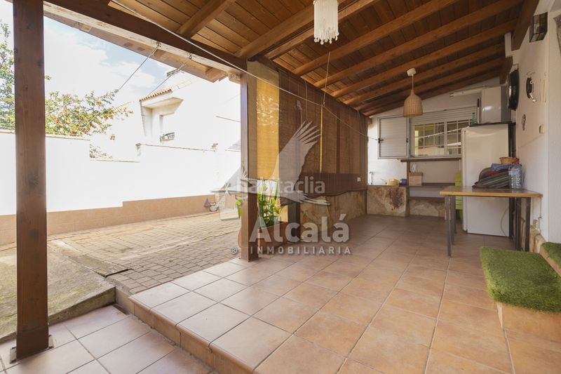 Foto 46c34b6e-e04b-4309-8f85-beb6fa057812. Casa amb calefacció a Loeches