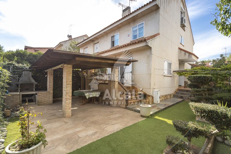 Foto 8a8c1a38-a074-4f33-af74-6abe1456a237. Casa amb calefacció a Loeches