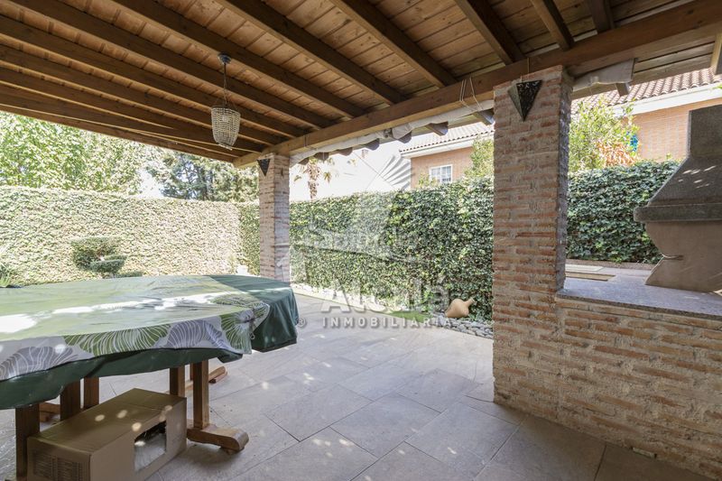 Foto a06a1127-1b41-406d-aff7-59f858c96fad. Casa amb calefacció a Loeches