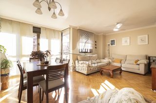 Pis a Pryconsa-Juan de Austria. Piso de 140 m2 de 4 dorm y 2 baños en juan de austria