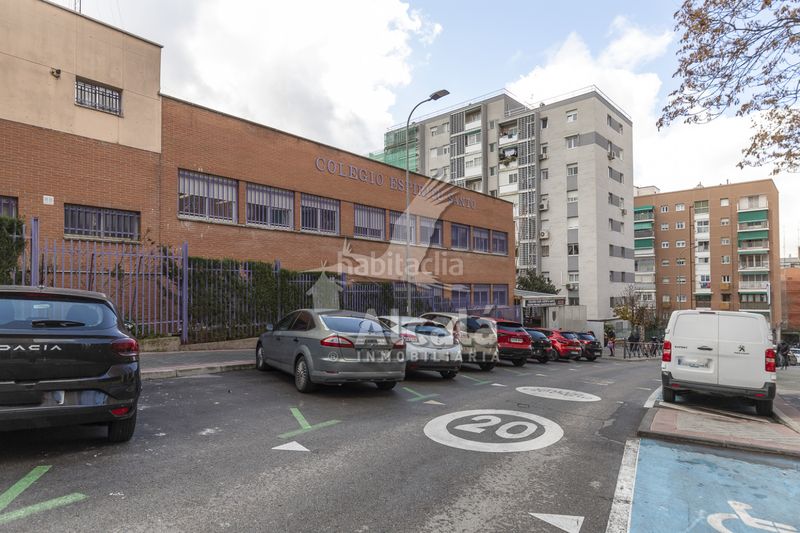 Piso exterior con terraza y vistas despejadas 3 dormitorios muy luminoso en Madrid - Imagen 63