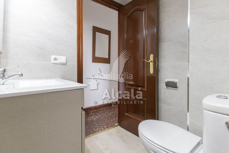 Piso exterior con terraza y vistas despejadas 3 dormitorios muy luminoso en Madrid - Imagen 45