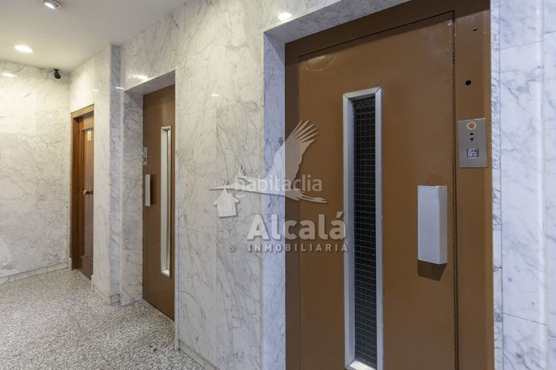 Piso exterior con terraza y vistas despejadas 3 dormitorios muy luminoso en Madrid - Imagen 52