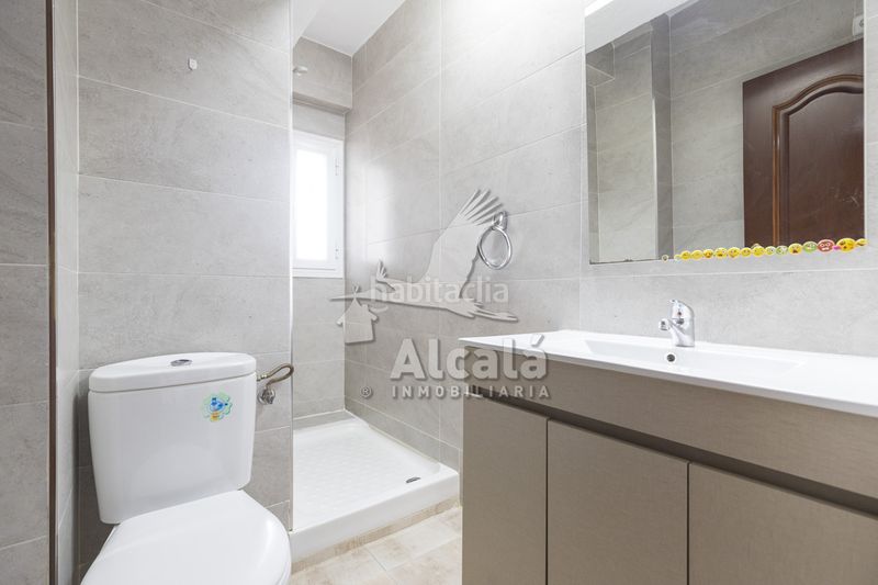 Piso exterior con terraza y vistas despejadas 3 dormitorios muy luminoso en Madrid - Imagen 42