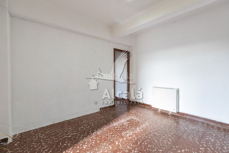 Piso exterior con terraza y vistas despejadas 3 dormitorios muy luminoso en Madrid - Imagen 12