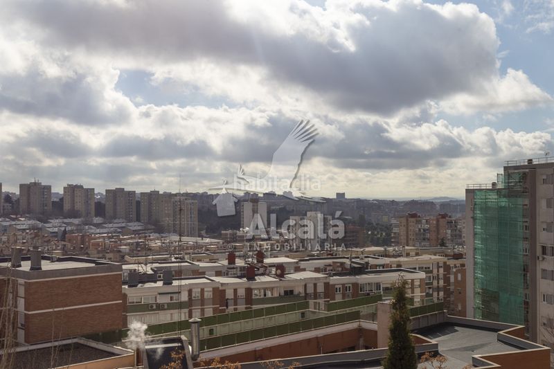 Piso exterior con terraza y vistas despejadas 3 dormitorios muy luminoso en Madrid - Imagen 41