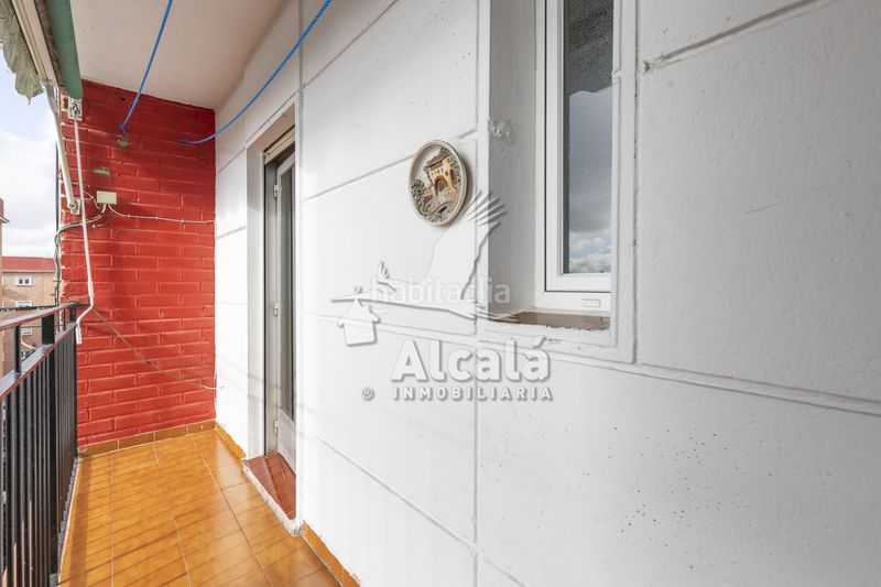Piso exterior con terraza y vistas despejadas 3 dormitorios muy luminoso en Madrid - Imagen 16