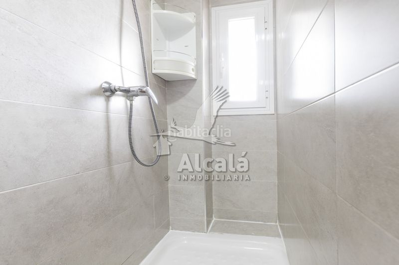 Piso exterior con terraza y vistas despejadas 3 dormitorios muy luminoso en Madrid - Imagen 44