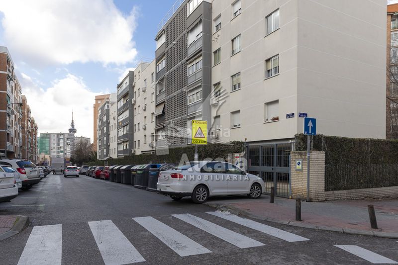 Piso exterior con terraza y vistas despejadas 3 dormitorios muy luminoso en Madrid - Imagen 64