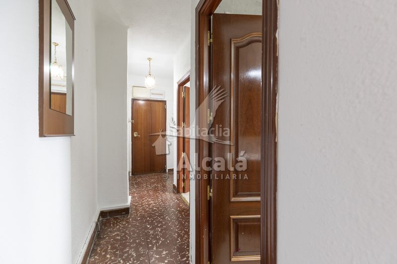 Piso exterior con terraza y vistas despejadas 3 dormitorios muy luminoso en Madrid - Imagen 26