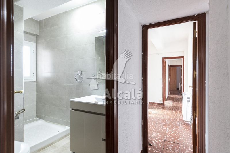 Piso exterior con terraza y vistas despejadas 3 dormitorios muy luminoso en Madrid - Imagen 25