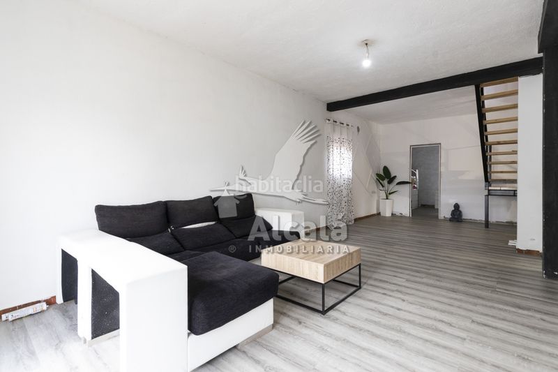 Foto 076a0ae5-a53e-4323-a54d-55678386f4c3. Casa amb calefacció piscina a Hontoba