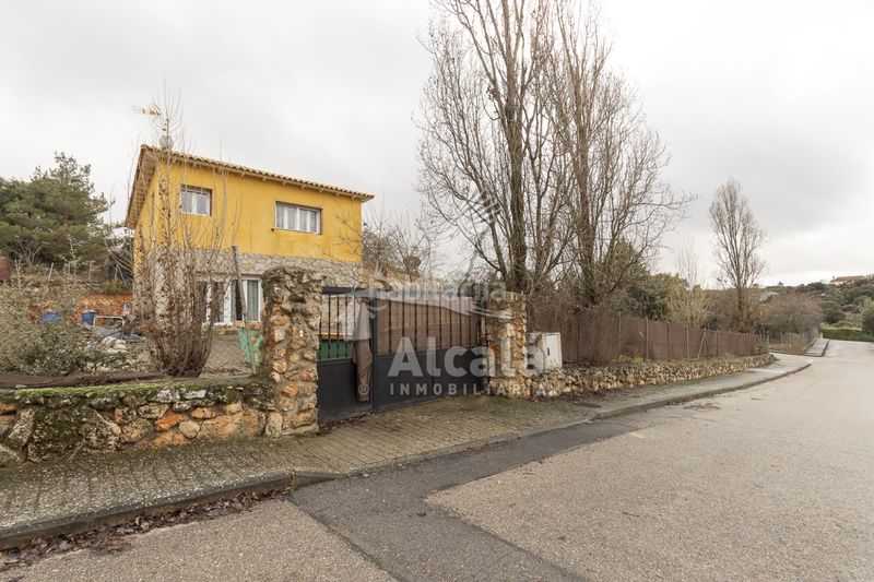 Foto 5f2c96d8-fddc-4982-99e2-3d7917ef14f0. Casa amb calefacció piscina a Hontoba