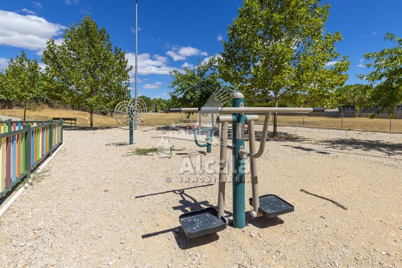 Foto 7602ea20-3d92-40ca-805e-36d41a45940a. Casa amb calefacció piscina a Hontoba