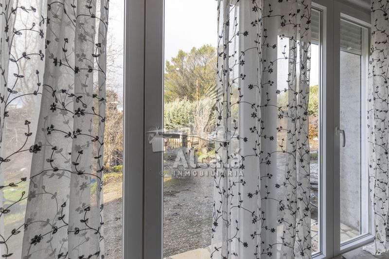 Foto 7653b9ee-a1c3-4ef8-83a2-1b5007f2ecc1. Casa amb calefacció piscina a Hontoba