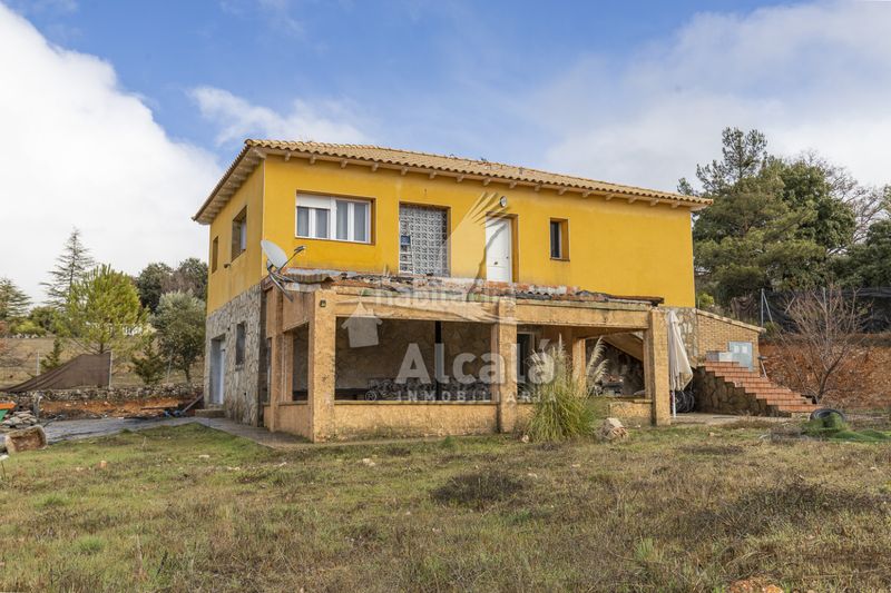 Foto 8d300e9e-3fbc-4824-b7a1-a5753b756425. Casa amb calefacció piscina a Hontoba