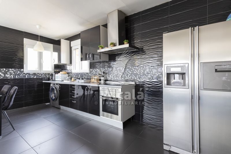 Foto dce1ce95-577c-40f4-b901-e087392a7295. Casa amb calefacció piscina a Hontoba