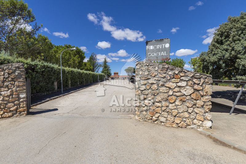 Foto e8b08a34-939b-4fa6-9f81-5c74cd09c2e9. Casa amb calefacció piscina a Hontoba