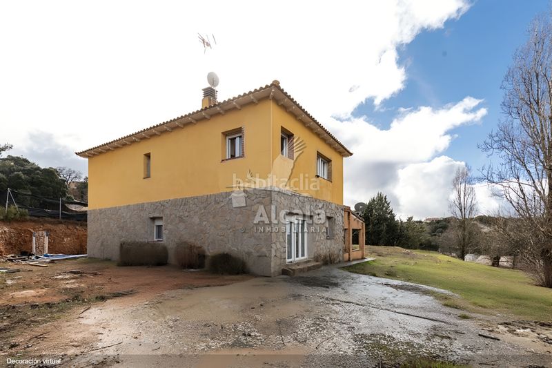 Foto f0128492-8745-43ee-a223-d5c62a2005b5. Casa amb calefacció piscina a Hontoba