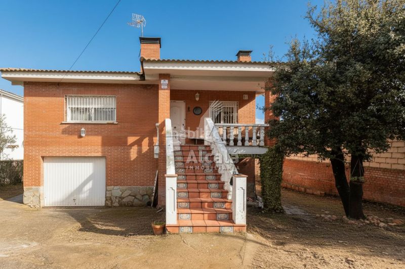 Foto 1c70467c-5cc5-4b7e-987e-7d4a0b15e43b. Casa amb calefacció piscina a Torrejón del Rey