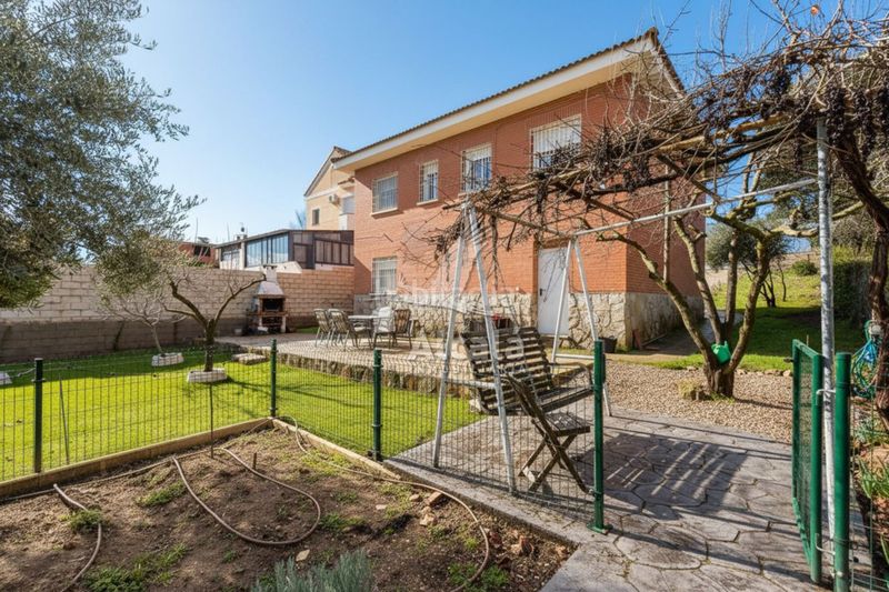 Foto 2b144563-35b8-43c4-8eae-d305a9641e5a. Casa amb calefacció piscina a Torrejón del Rey