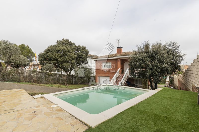 Foto 777f9b17-a019-4618-8f3f-b3ba0b9e2e2c. Casa amb calefacció piscina a Torrejón del Rey