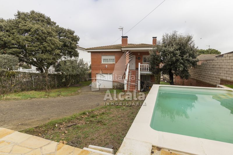 Foto 79641af8-4c12-4e02-abad-1fb5c8a3dc85. Casa amb calefacció piscina a Torrejón del Rey