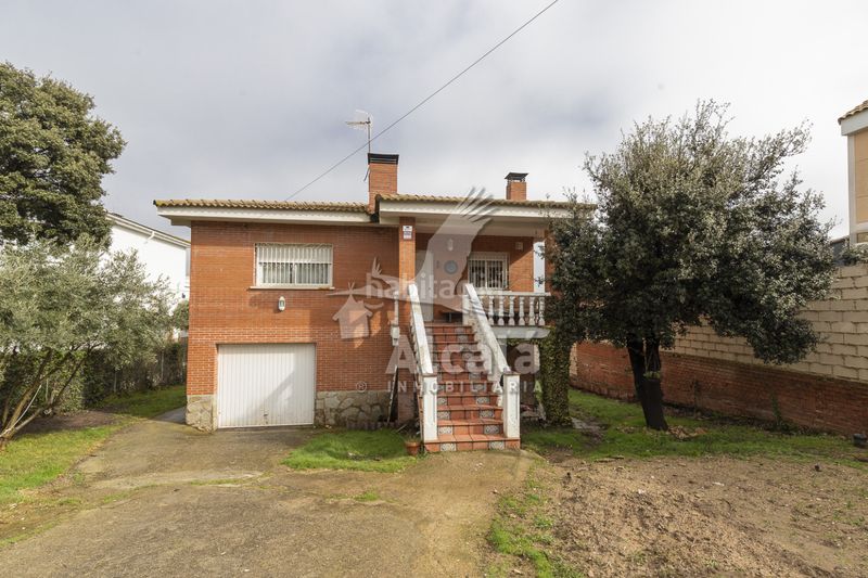 Foto 9b614a7f-3248-4d24-9a6c-445f881a18fe. Casa amb calefacció piscina a Torrejón del Rey