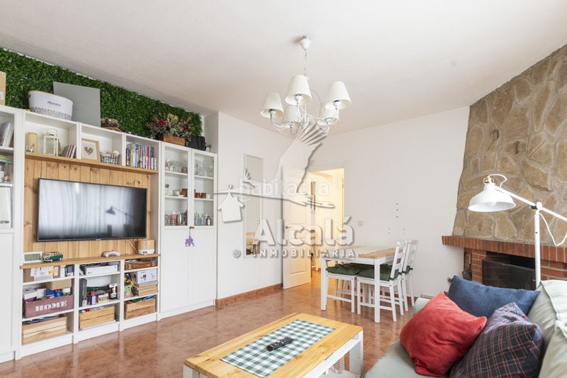 Foto a10e67dd-3658-4103-b51f-71f6485f8a77. Casa amb calefacció piscina a Torrejón del Rey