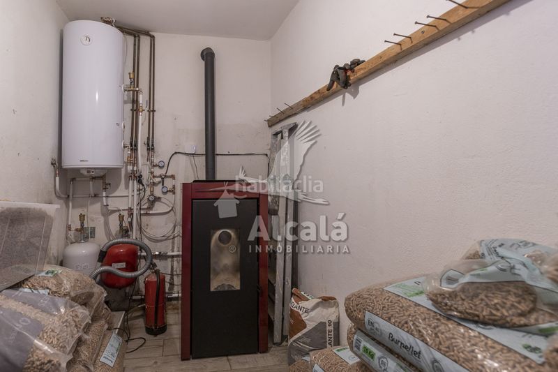 Foto a46c639f-95ea-4265-9e3c-52b332481990. Casa amb calefacció piscina a Torrejón del Rey