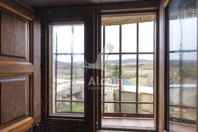 Foto 000778cb-2e3b-4e13-99c3-dd3229a2c879. Casa amb aparcament a Armuña de Tajuña