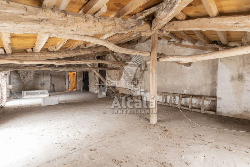 Foto 5e1c3733-9d59-4084-8298-87a5b5b30510. Casa amb aparcament a Armuña de Tajuña