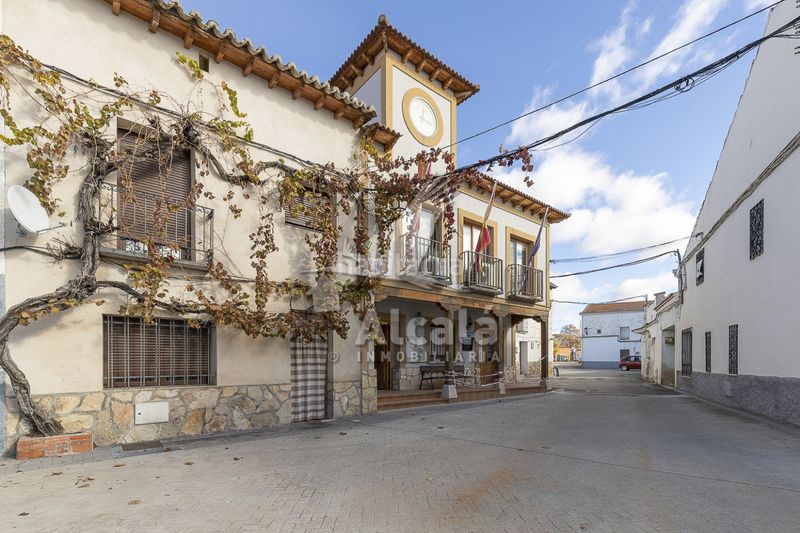 Foto c38098d6-730f-4cd1-9684-a4cdf9489d97. Casa amb aparcament a Armuña de Tajuña