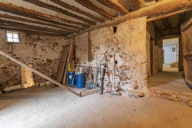 Foto de40ca47-4830-4c13-8c01-4bc50889824d. Casa amb aparcament a Armuña de Tajuña