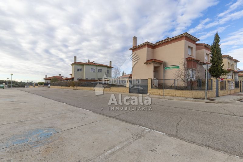 Foto f809f85b-2f95-4c1d-84c6-8684ce4a8d8e. Finca rústica a Pioz