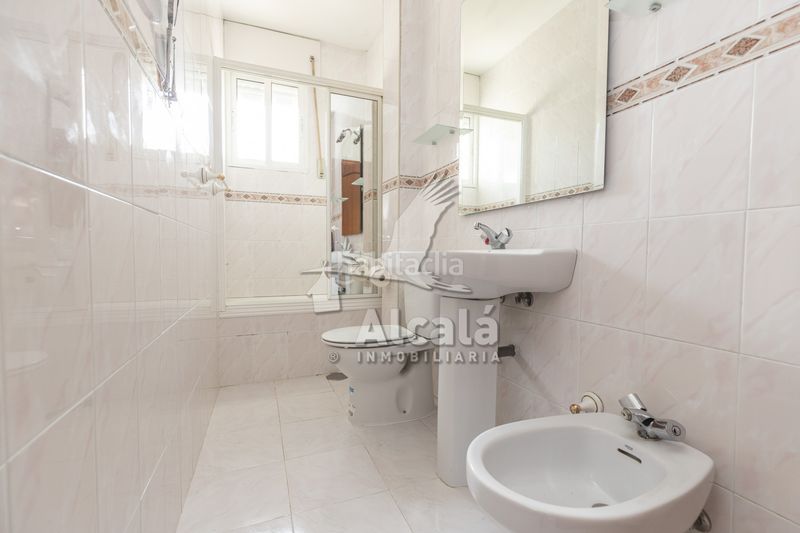 Foto 4fdd8021-9a37-44aa-a215-4d89b9a869dd. Casa amb calefacció piscina a Hontoba